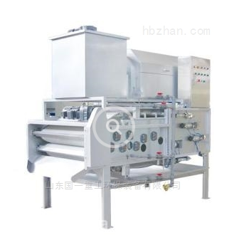 自動(dòng)三箱加藥裝置的特點(diǎn)